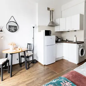 Piotrapartments - Big Life In Apartament