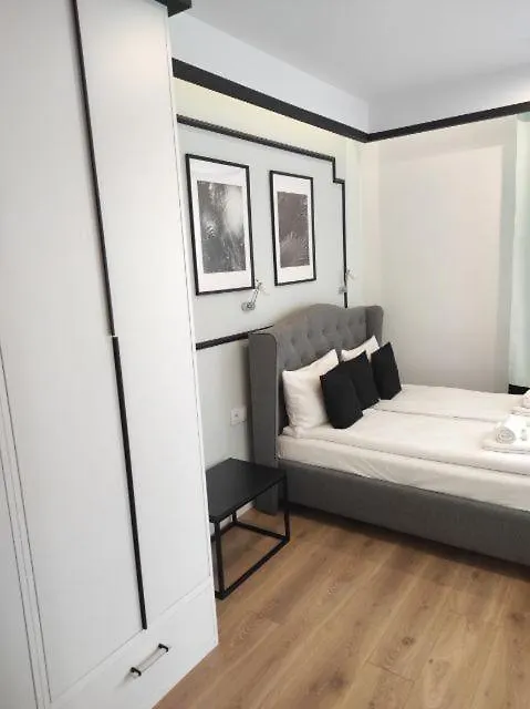 City Break Atelier Praga Apartamenty Warschau 3*,  Polen